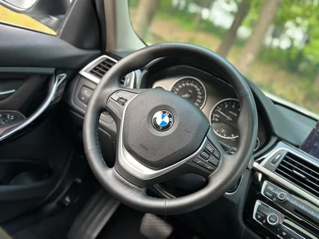 BMW 3 Series 2019 320Li Fashionable interior photo 11 BMW 3 Series 2019 320Li Fashionable interior photo 11