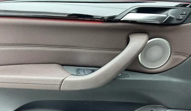 BMW X1 2021 Модификация sDrive20Li Премиум-класса интерьер фото 14 BMW X1 2021 Модификация sDrive20Li Премиум-класса интерьер фото 14