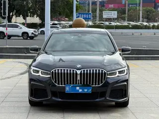 BMW 7 Series 2021 730Li M Conjunto deportivo exterior foto 2 BMW 7 Series 2021 730Li M Conjunto deportivo exterior foto 2