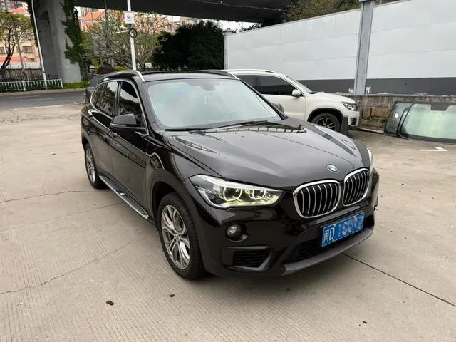 BMW X1 2019 sDrive20Li Leading Type exterior photo 3 BMW X1 2019 sDrive20Li Leading Type exterior photo 3