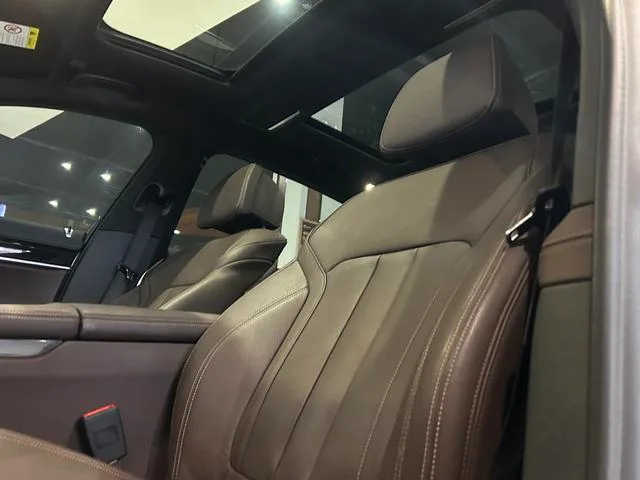 BMW 7 Series 2018 730Li Líder M Conjunto deportivo exterior foto 7 BMW 7 Series 2018 730Li Líder M Conjunto deportivo exterior foto 7