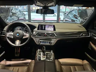 BMW 7 Series 2018 730Li Líder M Conjunto deportivo exterior foto 8 BMW 7 Series 2018 730Li Líder M Conjunto deportivo exterior foto 8