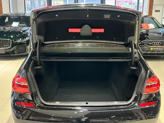 BMW 7 Series 2018 730Li Líder M Conjunto deportivo interior foto 14 BMW 7 Series 2018 730Li Líder M Conjunto deportivo interior foto 14