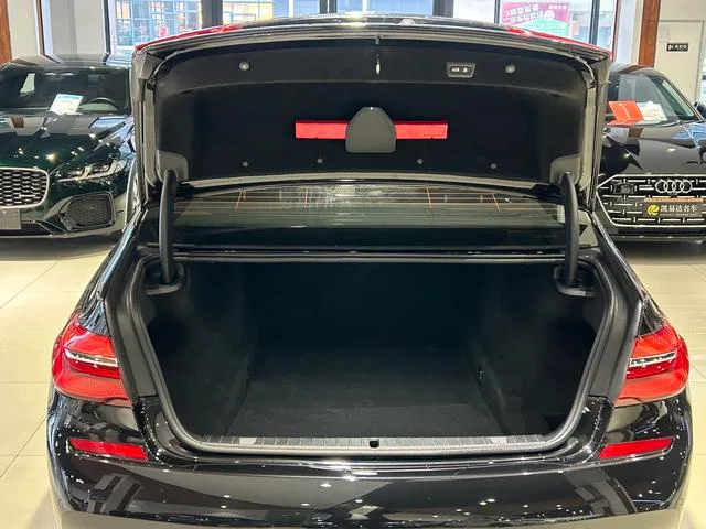 BMW 7 Series 2018 730Li Líder M Conjunto deportivo interior foto 14 BMW 7 Series 2018 730Li Líder M Conjunto deportivo interior foto 14