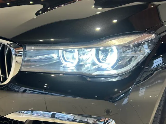 BMW 7 Series 2018 730Li Líder M Conjunto deportivo interior foto 18 BMW 7 Series 2018 730Li Líder M Conjunto deportivo interior foto 18