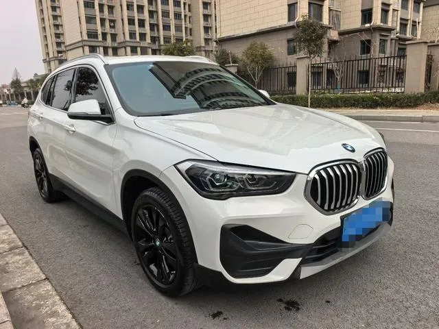 BMW X1 2020 sDrive20Li Fashionable exterior photo 5 BMW X1 2020 sDrive20Li Fashionable exterior photo 5