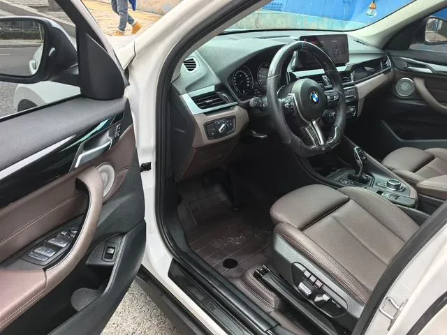BMW X1 2020 sDrive20Li Fashionable interior photo 6 BMW X1 2020 sDrive20Li Fashionable interior photo 6