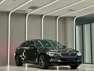 BMW 5 Series 2020 530Li Administrative Luxury Set exterior photo 3 BMW 5 Series 2020 530Li Administrative Luxury Set exterior photo 3