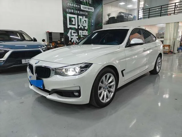 BMW 3 Series GT 2019 320i Style tendance extérieur photo 1 BMW 3 Series GT 2019 320i Style tendance extérieur photo 1