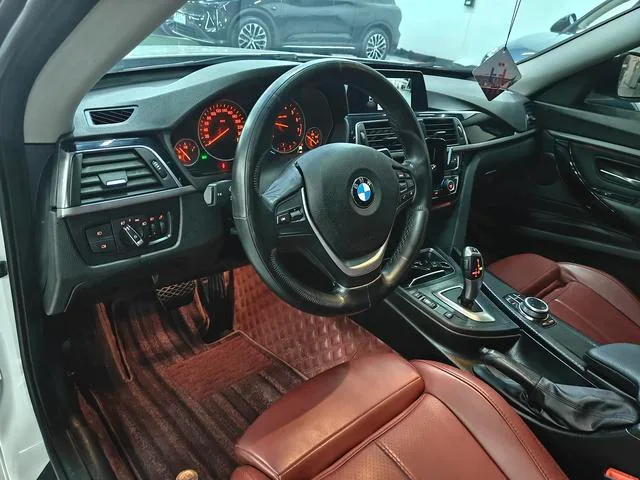 BMW 3 Series GT 2019 320i Style tendance intérieur photo 6 BMW 3 Series GT 2019 320i Style tendance intérieur photo 6