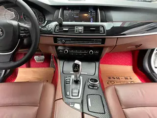 BMW 5 Series 2017 520Li Estilo elegante interior foto 14 BMW 5 Series 2017 520Li Estilo elegante interior foto 14