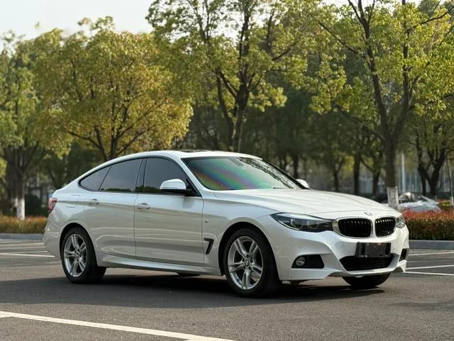 BMW 3 Series GT 2019 320i M Sports suit exterior photo 3 BMW 3 Series GT 2019 320i M Sports suit exterior photo 3