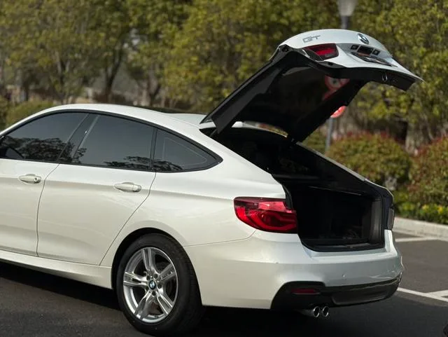 BMW 3 Series GT 2019 320i M Sports suit exterior photo 7 BMW 3 Series GT 2019 320i M Sports suit exterior photo 7