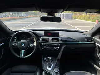 BMW 3 Series GT 2019 320i M Sports suit interior photo 14 BMW 3 Series GT 2019 320i M Sports suit interior photo 14