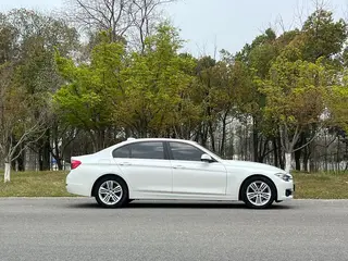 BMW 3 Series 2017 320Li Estilo de moda exterior foto 4 BMW 3 Series 2017 320Li Estilo de moda exterior foto 4