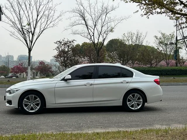 BMW 3 Series 2017 320Li Estilo de moda exterior foto 8 BMW 3 Series 2017 320Li Estilo de moda exterior foto 8