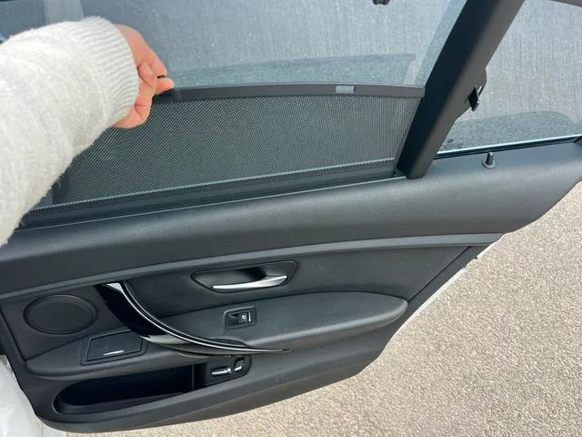 BMW 3 Series 2017 320Li Estilo de moda interior foto 16 BMW 3 Series 2017 320Li Estilo de moda interior foto 16