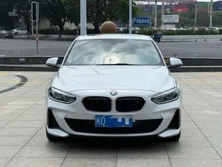 BMW 1 Series 2019 120i Leading Type M Sports suit exterior photo 2 BMW 1 Series 2019 120i Leading Type M Sports suit exterior photo 2