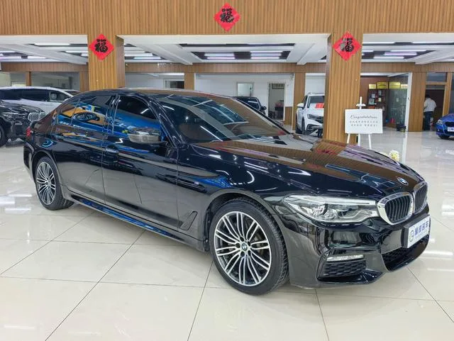 BMW 5 Series 2018 530Li Leading Type M Sports suit exterior photo 3 BMW 5 Series 2018 530Li Leading Type M Sports suit exterior photo 3