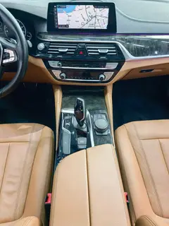 BMW 5 Series 2018 530Li Leading Type M Sports suit interior photo 9 BMW 5 Series 2018 530Li Leading Type M Sports suit interior photo 9