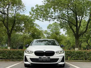 BMW 1 Series 2021 Restyling 120i M Sports Obsidian Night Edition exterior photo 2 BMW 1 Series 2021 Restyling 120i M Sports Obsidian Night Edition exterior photo 2