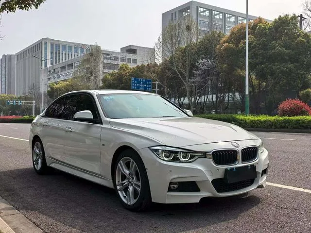 BMW 3 Series 2018 320Li Leading Type M Sports suit exterior photo 3 BMW 3 Series 2018 320Li Leading Type M Sports suit exterior photo 3