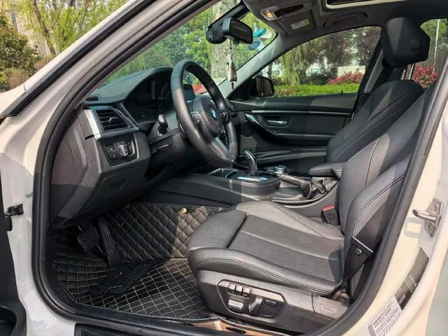 BMW 3 Series 2018 320Li Leading Type M Sports suit interior photo 9 BMW 3 Series 2018 320Li Leading Type M Sports suit interior photo 9