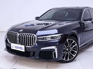 BMW 7 Series 2019 740Li Líder M Conjunto deportivo exterior foto 4 BMW 7 Series 2019 740Li Líder M Conjunto deportivo exterior foto 4