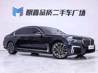 BMW 7 Series 2019 740Li Líder M Conjunto deportivo exterior foto 6 BMW 7 Series 2019 740Li Líder M Conjunto deportivo exterior foto 6