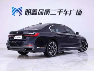 BMW 7 Series 2019 740Li Líder M Conjunto deportivo exterior foto 8 BMW 7 Series 2019 740Li Líder M Conjunto deportivo exterior foto 8