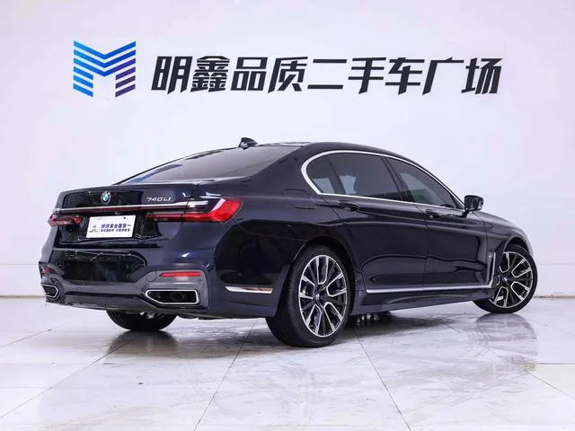 BMW 7 Series 2019 740Li Líder M Conjunto deportivo exterior foto 8 BMW 7 Series 2019 740Li Líder M Conjunto deportivo exterior foto 8