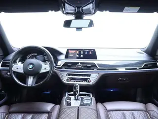 BMW 7 Series 2019 740Li Líder M Conjunto deportivo interior foto 14 BMW 7 Series 2019 740Li Líder M Conjunto deportivo interior foto 14