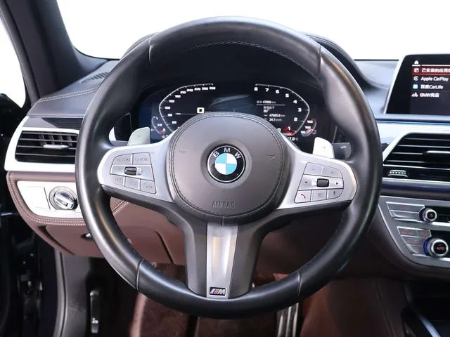 BMW 7 Series 2019 740Li Líder M Conjunto deportivo interior foto 17 BMW 7 Series 2019 740Li Líder M Conjunto deportivo interior foto 17
