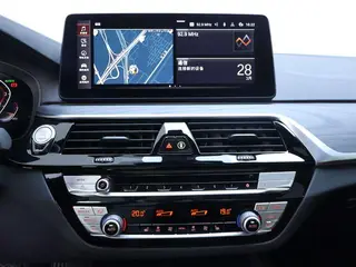 BMW 5 Series 2021 530Li Leading Type M Sports suit interior photo 11 BMW 5 Series 2021 530Li Leading Type M Sports suit interior photo 11