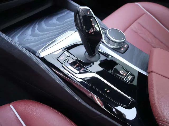 BMW 5 Series 2021 530Li Leading Type M Sports suit interior photo 13 BMW 5 Series 2021 530Li Leading Type M Sports suit interior photo 13