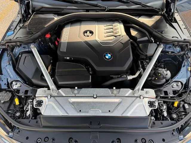 BMW 4 Series 2022 425i M Sports suit interior photo 20 BMW 4 Series 2022 425i M Sports suit interior photo 20