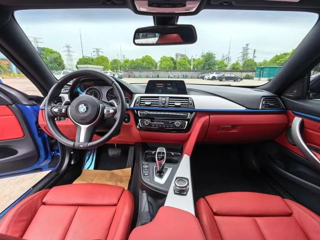 BMW 4 Series 2017 425i M Sports suit interior photo 12 BMW 4 Series 2017 425i M Sports suit interior photo 12