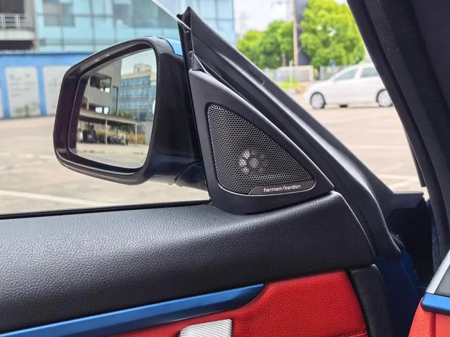 BMW 4 Series 2017 425i M Sports suit interior photo 16 BMW 4 Series 2017 425i M Sports suit interior photo 16