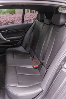 BMW 1 Series (Imported) 2018 120i M Sports suit interior photo 13 BMW 1 Series (Imported) 2018 120i M Sports suit interior photo 13