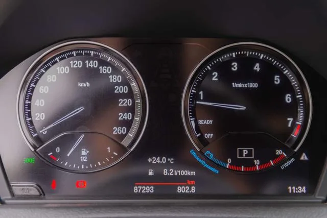 BMW 1 Series (Imported) 2018 120i M Sports suit interior photo 14 BMW 1 Series (Imported) 2018 120i M Sports suit interior photo 14