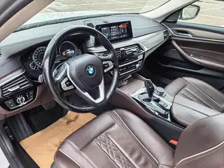 BMW 5 Series 2018 Модификация 530Li Лидирующий Роскошный набор интерьер фото 9 BMW 5 Series 2018 Модификация 530Li Лидирующий Роскошный набор интерьер фото 9