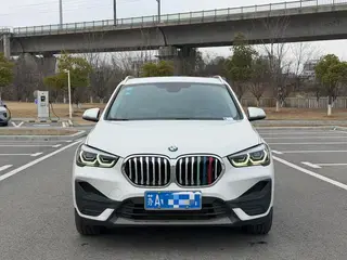 BMW X1 2020 sDrive25Li Líder exterior foto 2 BMW X1 2020 sDrive25Li Líder exterior foto 2