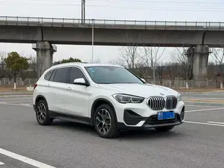 BMW X1 2020 sDrive25Li Líder exterior foto 3 BMW X1 2020 sDrive25Li Líder exterior foto 3