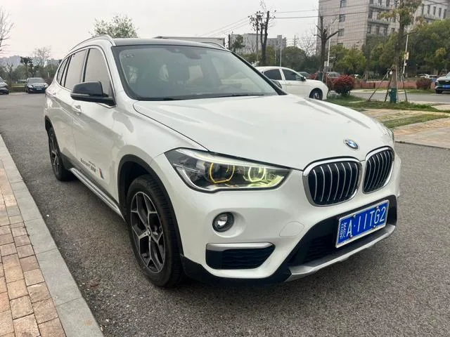 BMW X1 2019 sDrive18Li Tipo de lujo exterior foto 3 BMW X1 2019 sDrive18Li Tipo de lujo exterior foto 3