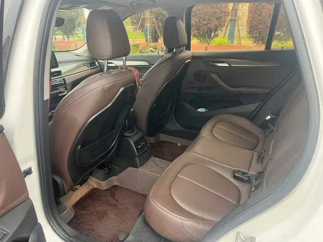 BMW X1 2019 sDrive18Li Tipo de lujo exterior foto 7 BMW X1 2019 sDrive18Li Tipo de lujo exterior foto 7