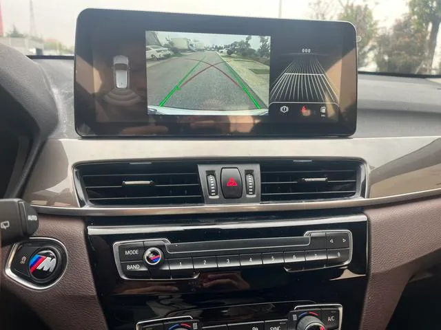 BMW X1 2019 sDrive18Li Tipo de lujo interior foto 11 BMW X1 2019 sDrive18Li Tipo de lujo interior foto 11