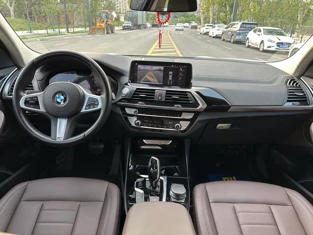 BMW X3 2021 xDrive25i Traje de lujo exterior foto 5 BMW X3 2021 xDrive25i Traje de lujo exterior foto 5