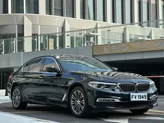 BMW 5 Series 2018 Модификация 530Li Премиум-класса Роскошный набор экстерьер фото 3 BMW 5 Series 2018 Модификация 530Li Премиум-класса Роскошный набор экстерьер фото 3