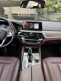 BMW 5 Series 2018 Модификация 530Li Премиум-класса Роскошный набор экстерьер фото 9 BMW 5 Series 2018 Модификация 530Li Премиум-класса Роскошный набор экстерьер фото 9