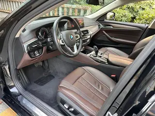 BMW 5 Series 2018 Модификация 530Li Премиум-класса Роскошный набор интерьер фото 11 BMW 5 Series 2018 Модификация 530Li Премиум-класса Роскошный набор интерьер фото 11
